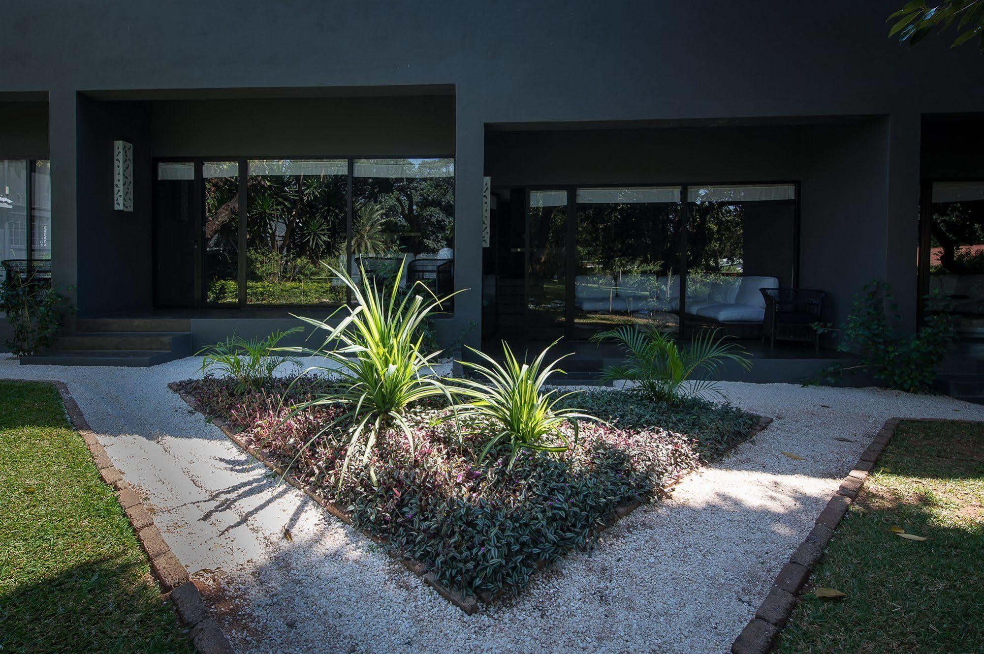 Hotel Latitude 13 Degrees Lilongwe Exteriér fotografie